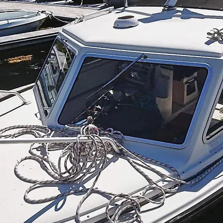 8 Person In Revsnes Refsnes